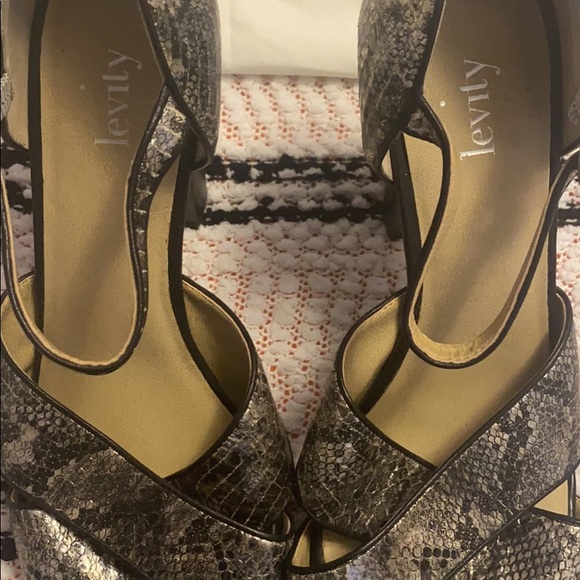 Metallic Heels - Picture 3 of 3